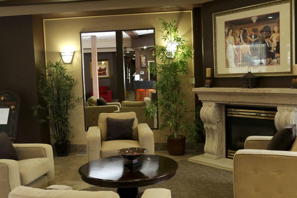 The Bridgeport Inn Fort Mcmurray Extérieur photo