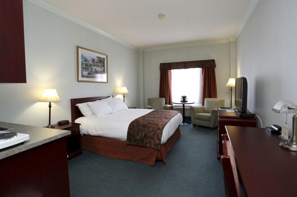 The Bridgeport Inn Fort Mcmurray Extérieur photo
